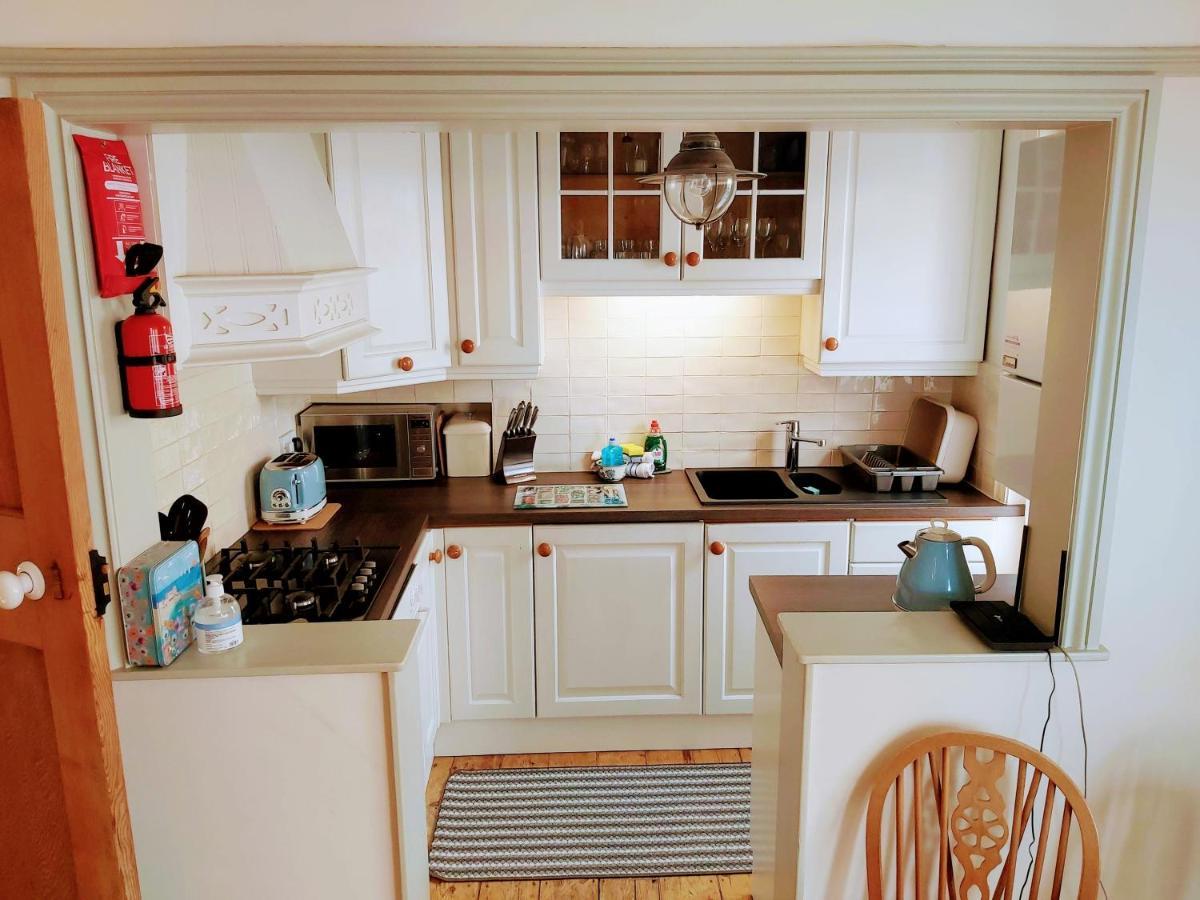 The Nautical Nest In The Heart Of Dartmouth Villa Bagian luar foto